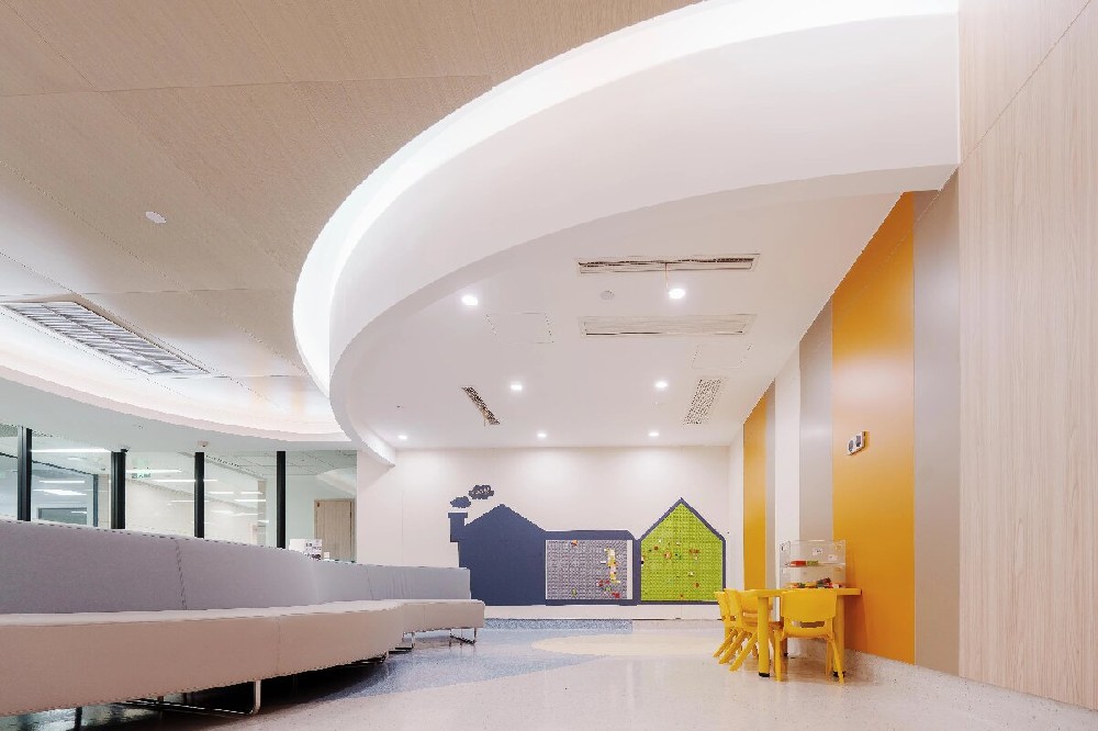 2026彈性地板行業(yè)新規(guī)出臺，環(huán)保與安全標準再提高